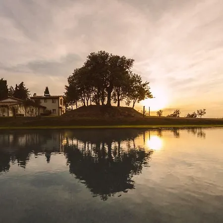 Borgo Le Colline Luxury In Tuscany